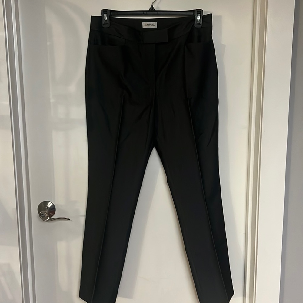 Like new Tahari trousers